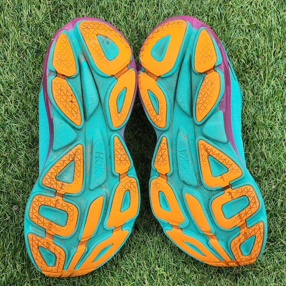 HOKA BONDI 8 - Womens Athletic Shoes - SIZE 8.5B - Please See All Pictures - - Picture 9 of 10